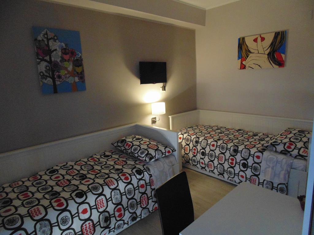 Attico Del Sole Bed & Breakfast Rometta Marea Cameră foto